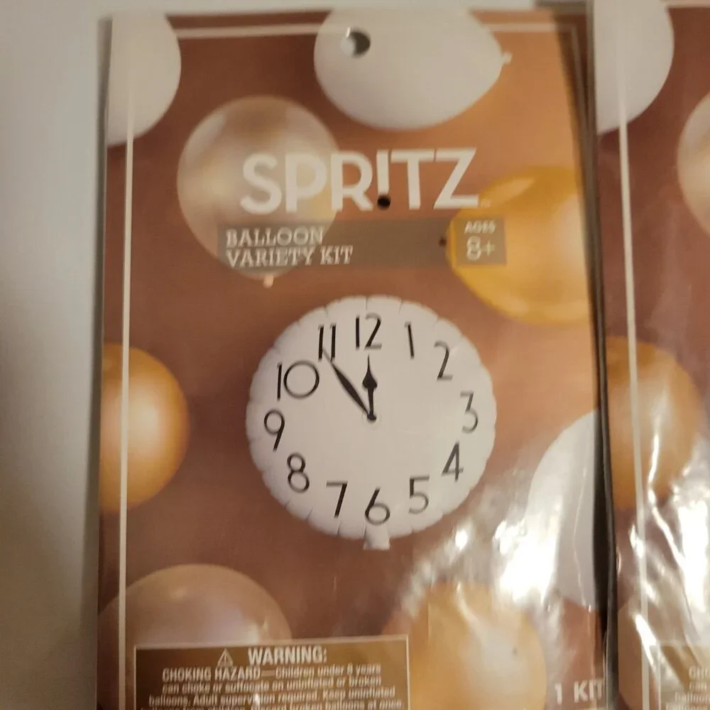 NWT Spritz Balloon Variety Kit - Gold and White Balloons with Clock Balloon